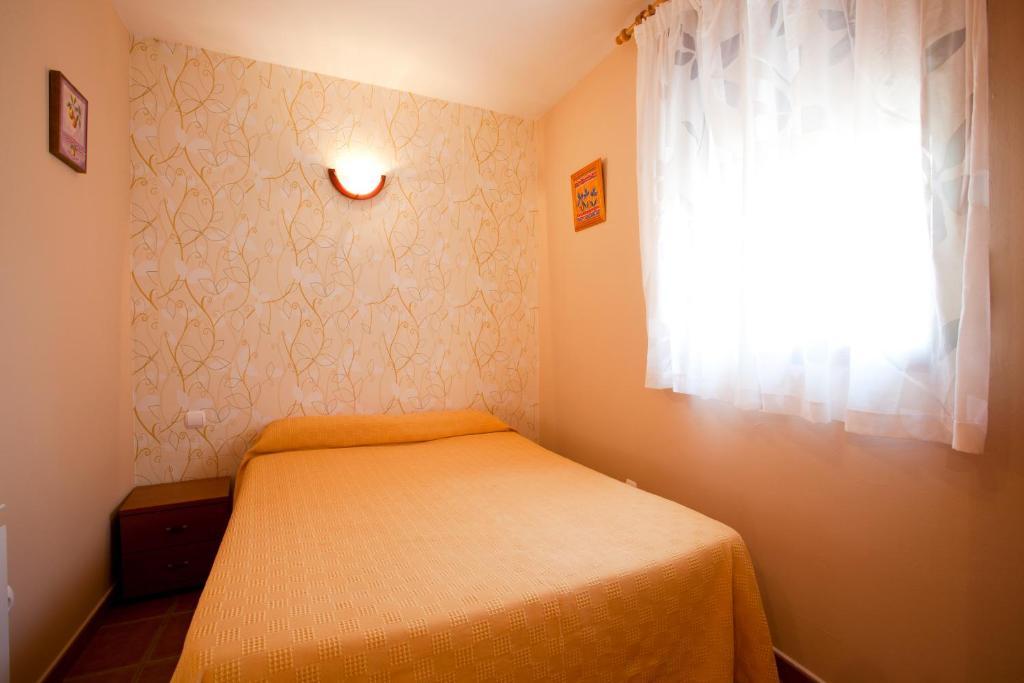 Apartamentos Rurales "La Fuentecilla" Баньос-де-Монтемайор Номер фото
